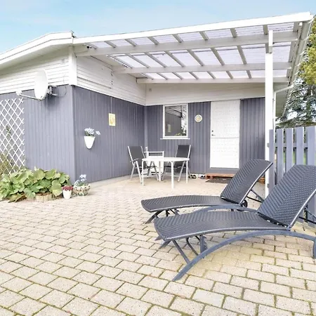Two Bedroom Holiday In Hébergement de vacances
