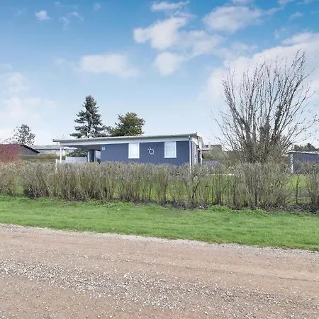 Two Bedroom Holiday In *